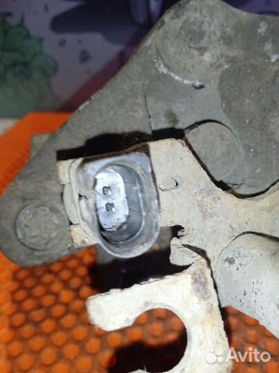 Суппорт передний левый Audi A6C6