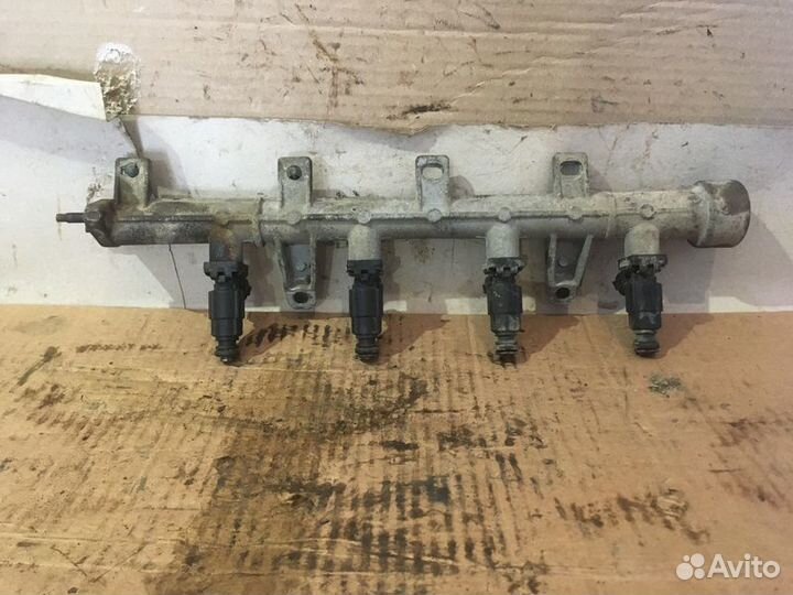 Рампа топливная Hyundai Accent