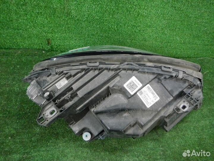 Фара левая Mercedes-Benz GLA-Class