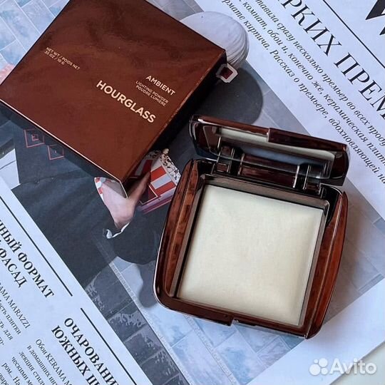 Пудра Hourglass Ambient Lighting powder