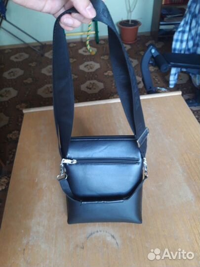 Мужская кожаная сумка через плечо