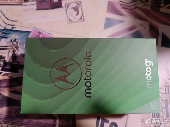 Продам телефон Moto g7