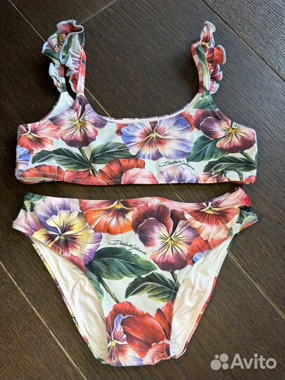 Купальники Dolce Gabbana, Gucci, Givenchy