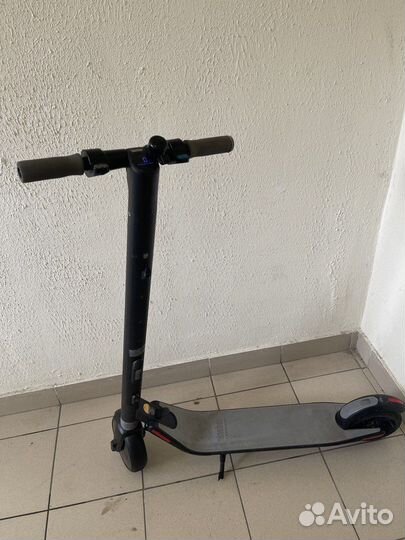 Электросамокат ninebot kickscooter ES2