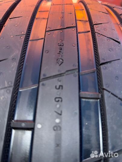 Ikon Tyres Autograph Ultra 2 SUV 275/40 R20