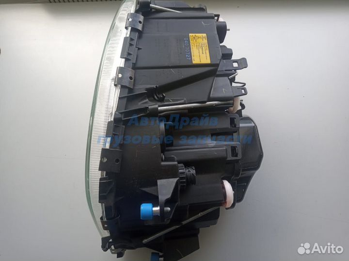 Фара правая Мерседес Актрос