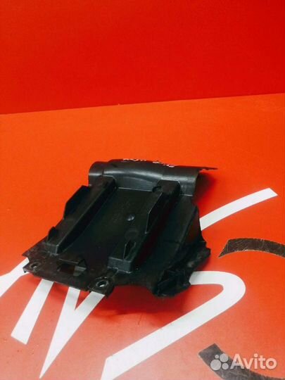 Пластик подрамника Kawasaki ZX-6R 05-06