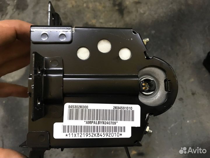 Подушка безопасности пассажира Kia coul 1