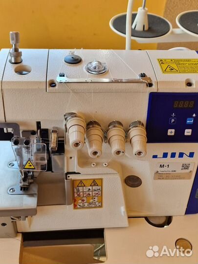 Продам промышленый оверлок новый