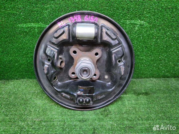 Цапфа левая Nissan Almera