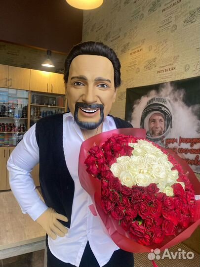 Ростовая кукла звезд Стас Михайлов