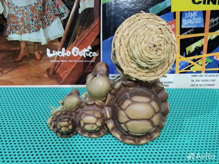 Статуэтка интерьерная Черепашки бесплатно
