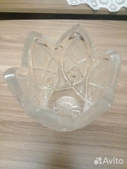 Продам хрустальную вазу