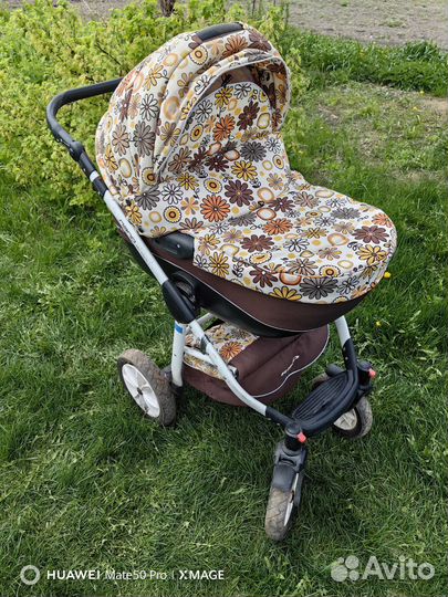 Прогулочная детская коляска
