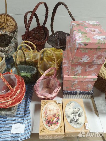 Корзина плетеная подарочная