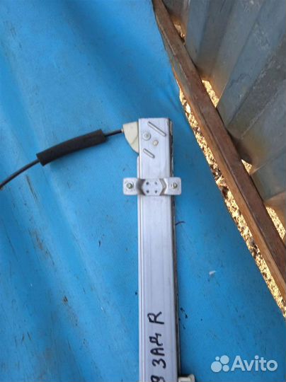 Стеклоподъемник механ. задний правый Chevrolet Av