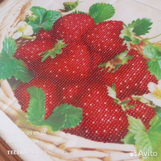 Картина из страз клубника В корзине