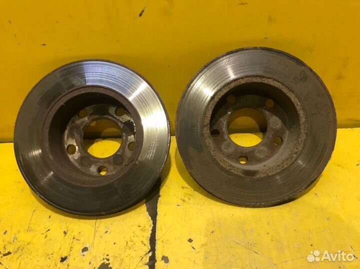 Диск тормозной задний Volkswagen Passat 2000-2005