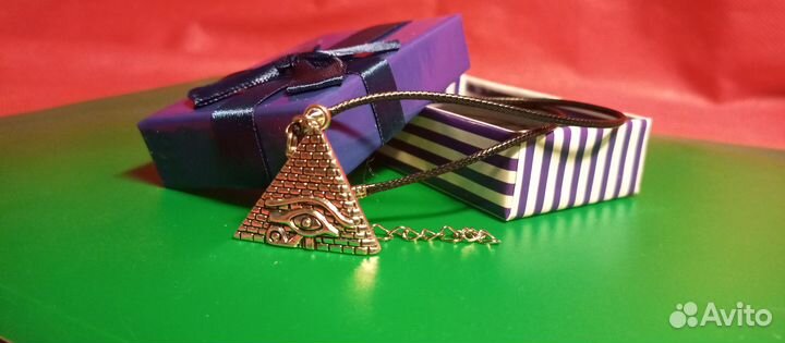 Кулоны и подвески, обереги, в подарок