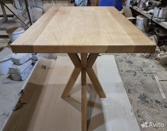 Стол из массива