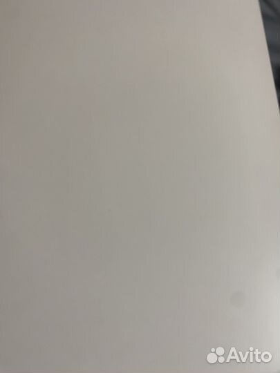 Маникюрный стол