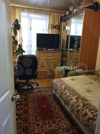 2-к. квартира, 58 м², 2/4 эт.