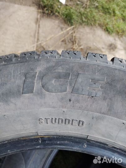 Pirelli Formula Ice 215/65