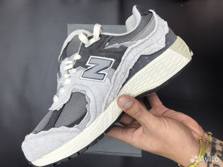 Кроссовки New Balance 2002R