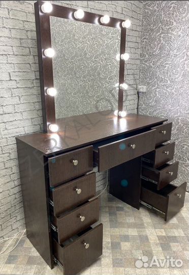 Гримерный стол с зеркалом 120*160