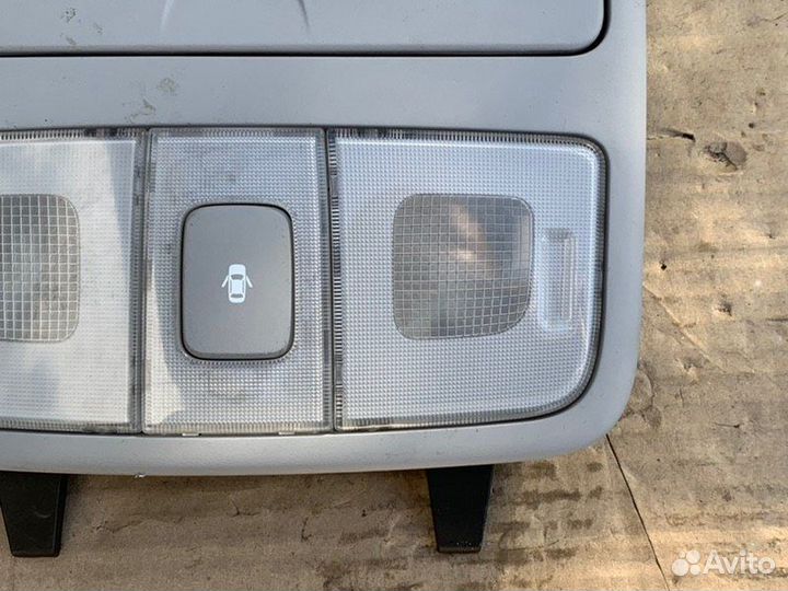 Плафон подсветки салона передний Hyundai I30