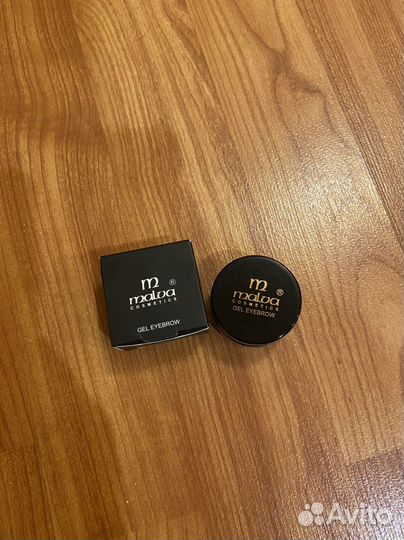 Помадка для бровей