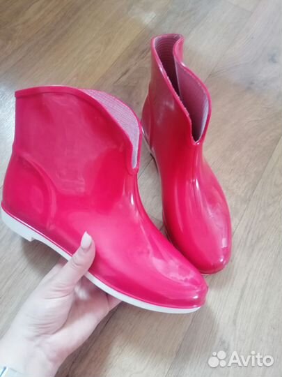 Резиновые сапоги новые
