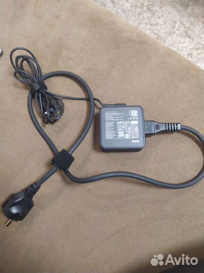 Блок питания для ноутбука asus