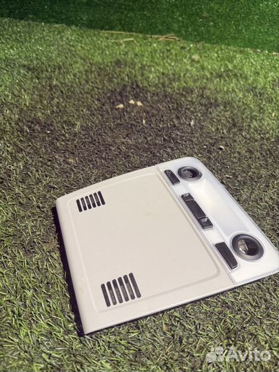 Плафон подсветки bmw e90 рест