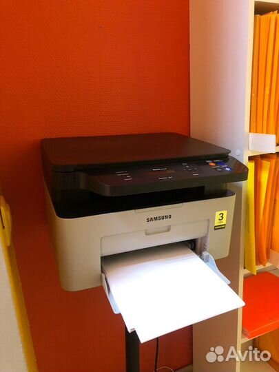 Принтер Samsung Xpress M2070W