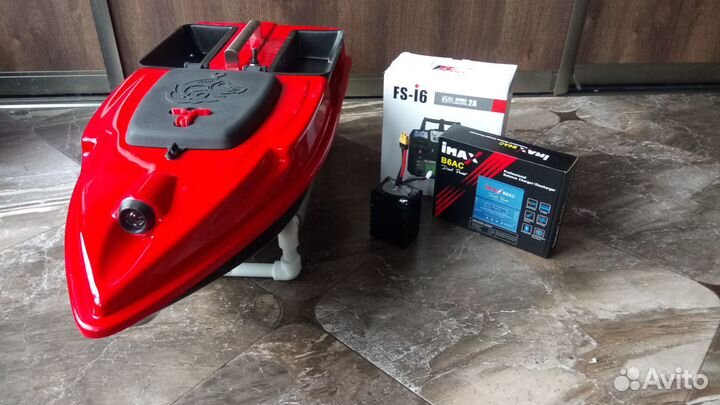 Кораблик для рыбалки с GPS скоростной