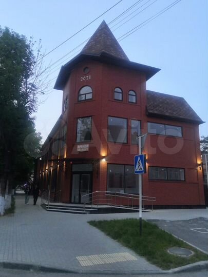 Здание, 570 м²