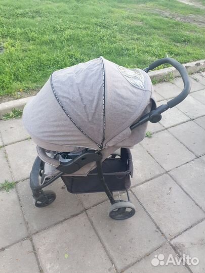 Коляска прогулочная