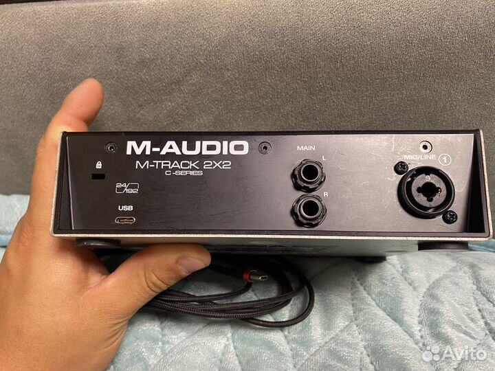 Звуковая карта M-Audio 2x2