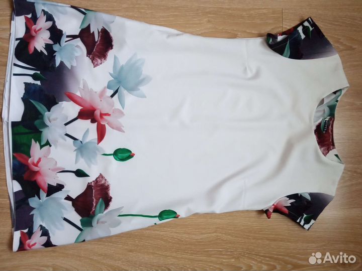 5 платьев, 1 костюм