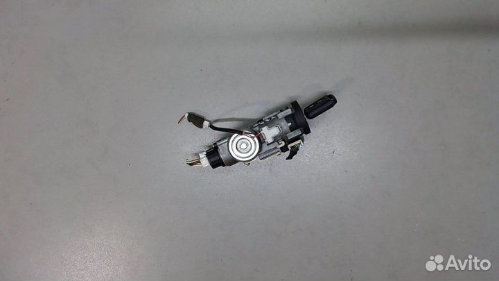 Замок зажигания Nissan Almera Tino, 2003