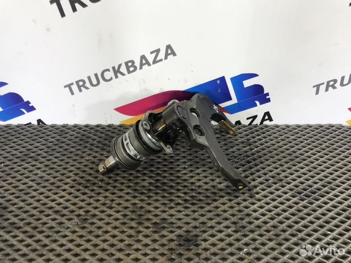 21678733 Вилка переключения передач