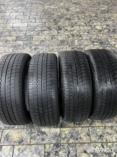 Michelin Latitude X-Ice 215/55 R17