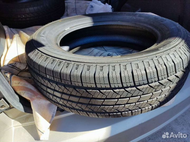 Habilead Practial Max H/T-RS21 215/65 R17 99H