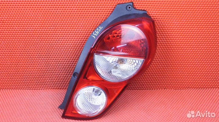 Фонарь задний правый Chevrolet Spark M300 LL0 9521