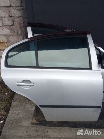 Двери шкода октавия тур а4