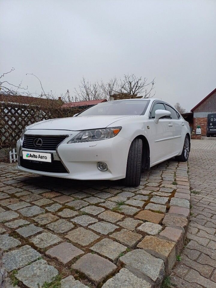 Lexus ES: фото владельца