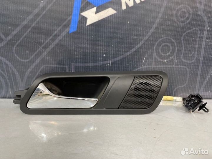 Ручка двери внутренняя задняя левая Volkswagen