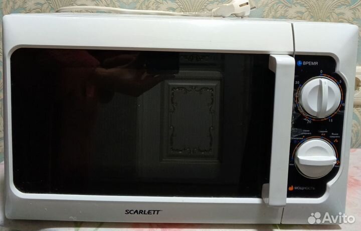 Микроволновая печь Scarlett на разбор
