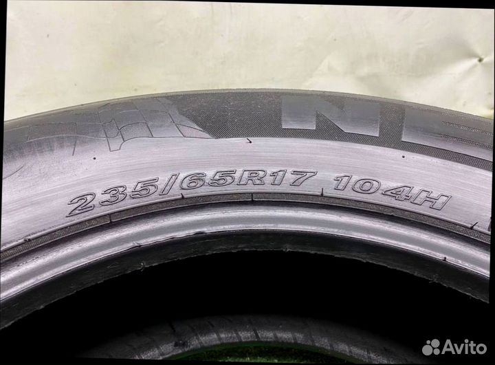 Nexen N8000 235/65 R17